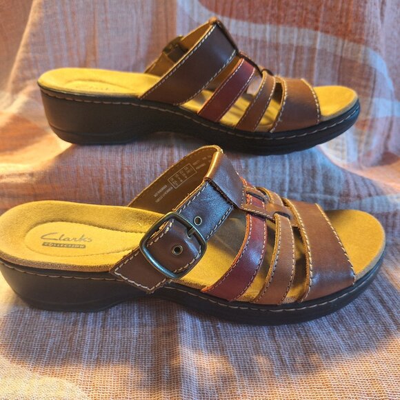 Clarks buckle sandal Tan and Red 8M - Picture 1 of 7